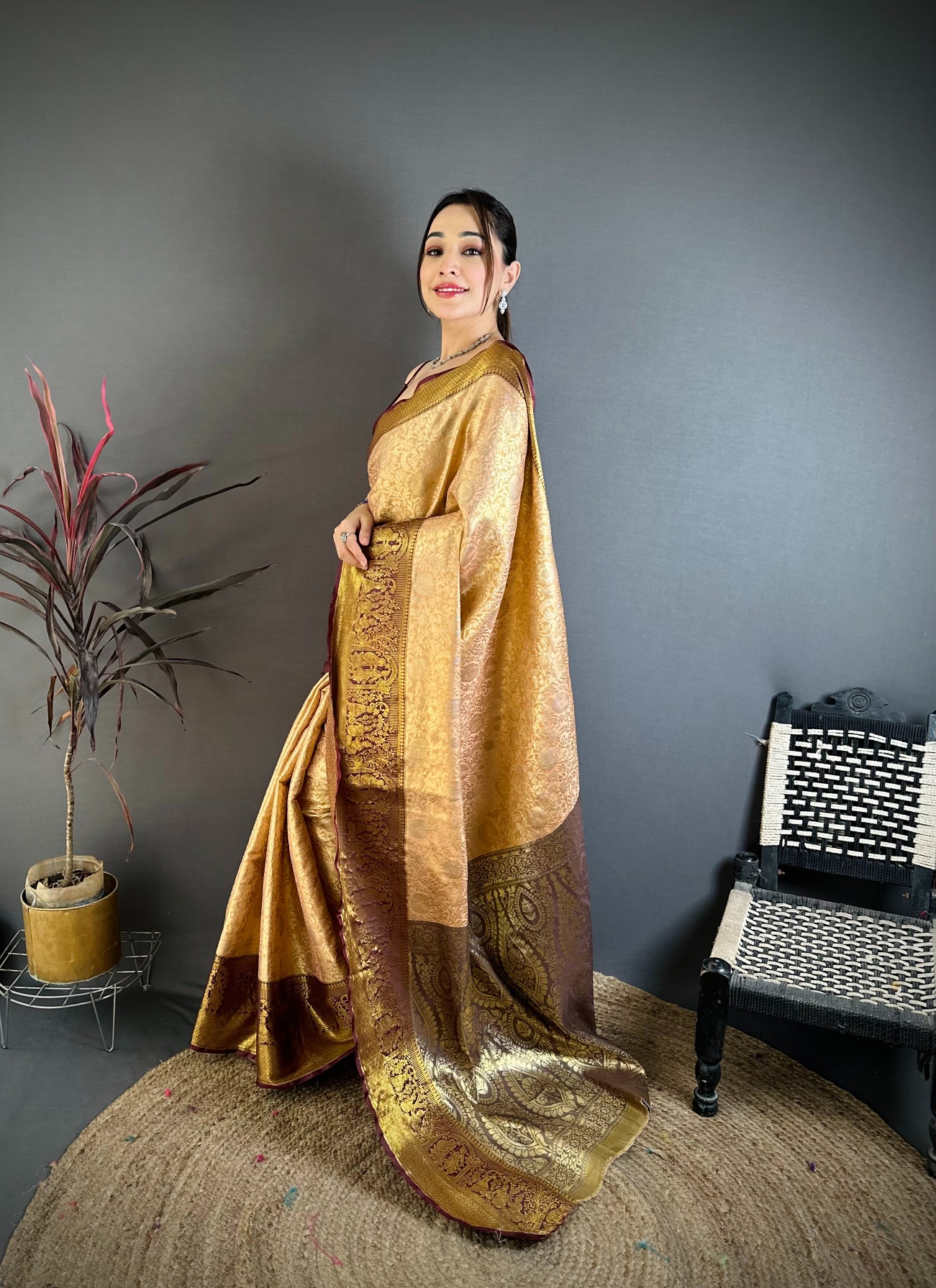 Beige Regal Jacquard Kanchipuram Silk Saree