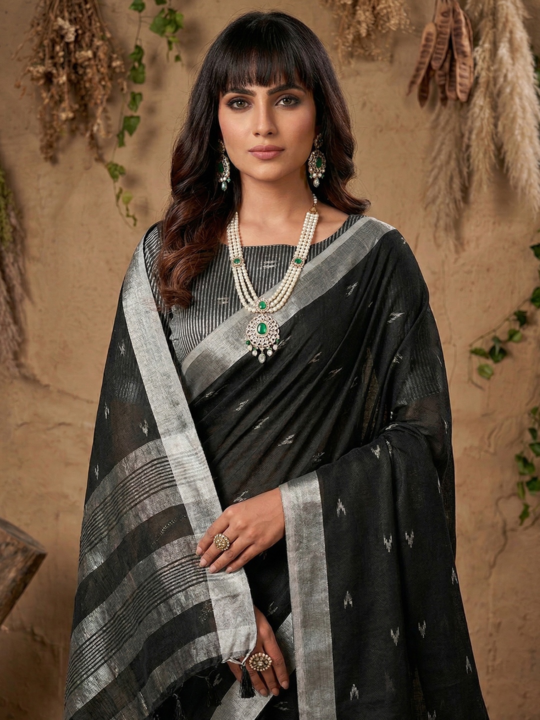 Black Border Embroidery Linen Saree