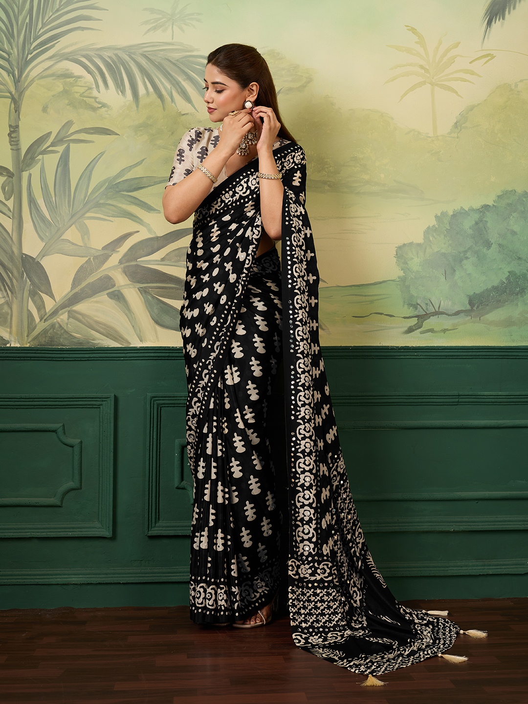 Black Ivory Batik Print Chinon Silk Saree