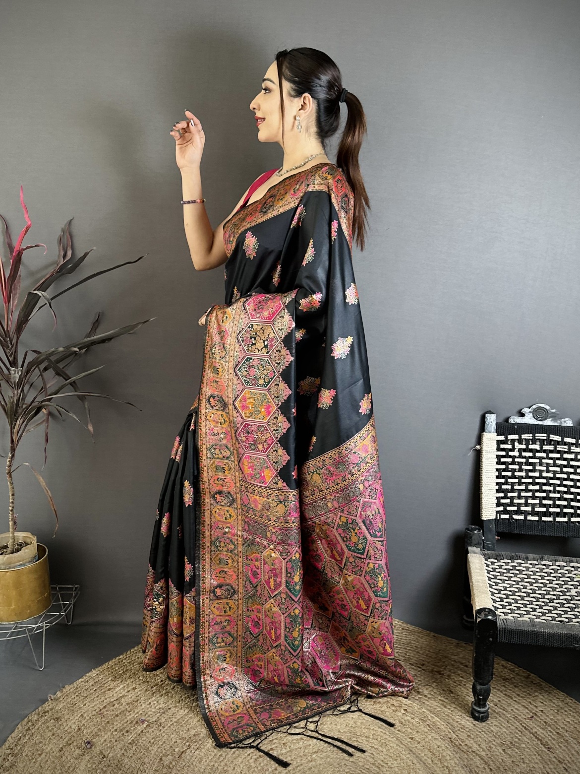 Black Meenakari Woven Pashmina Silk Saree