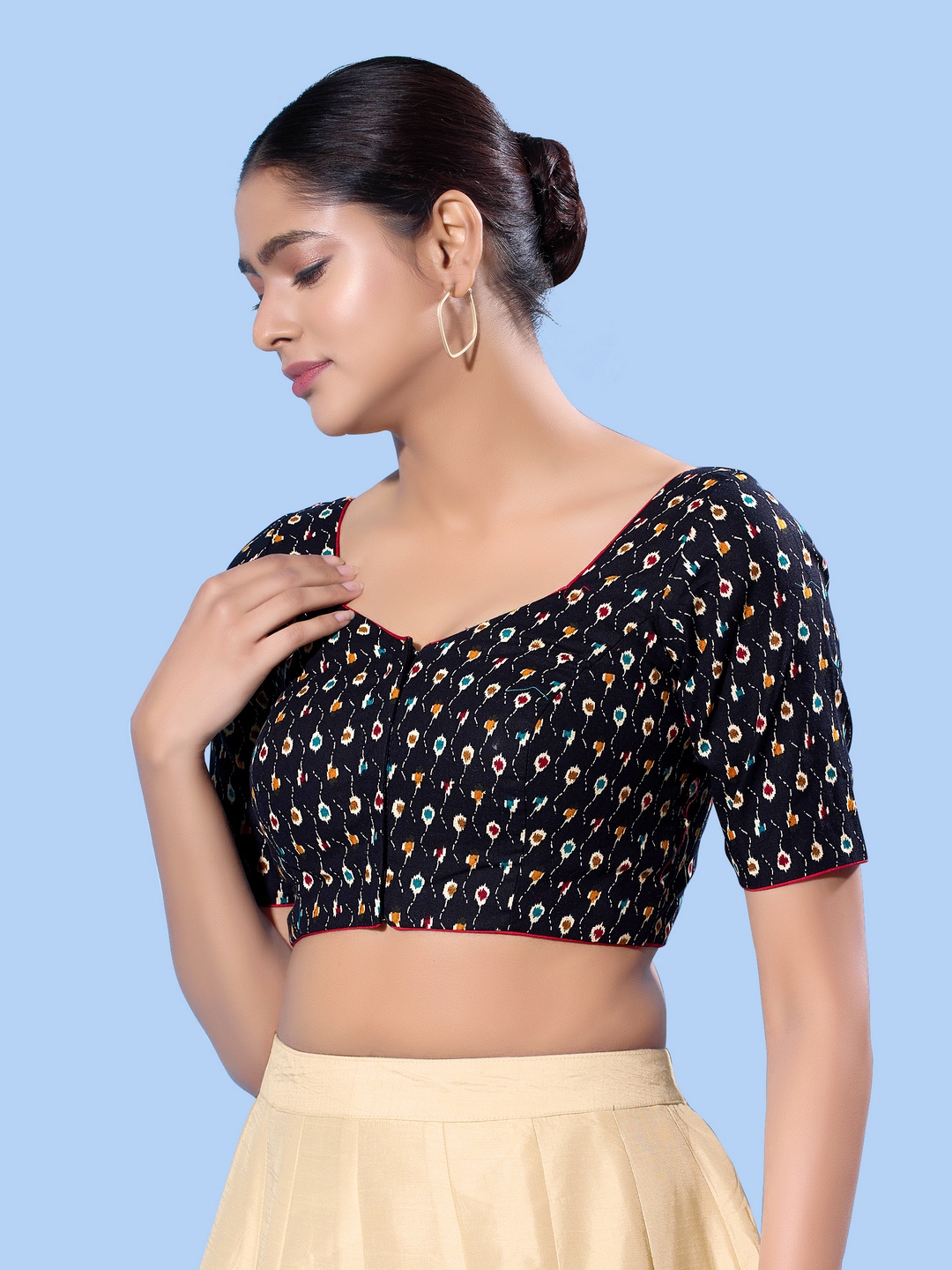 Black Minimal Printed Cotton Elbow Blouse