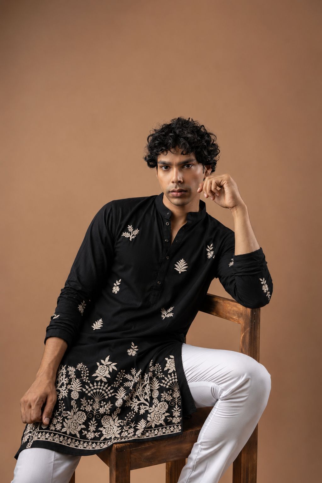 Black Viscose Silk Geometric Kurta Pyjama