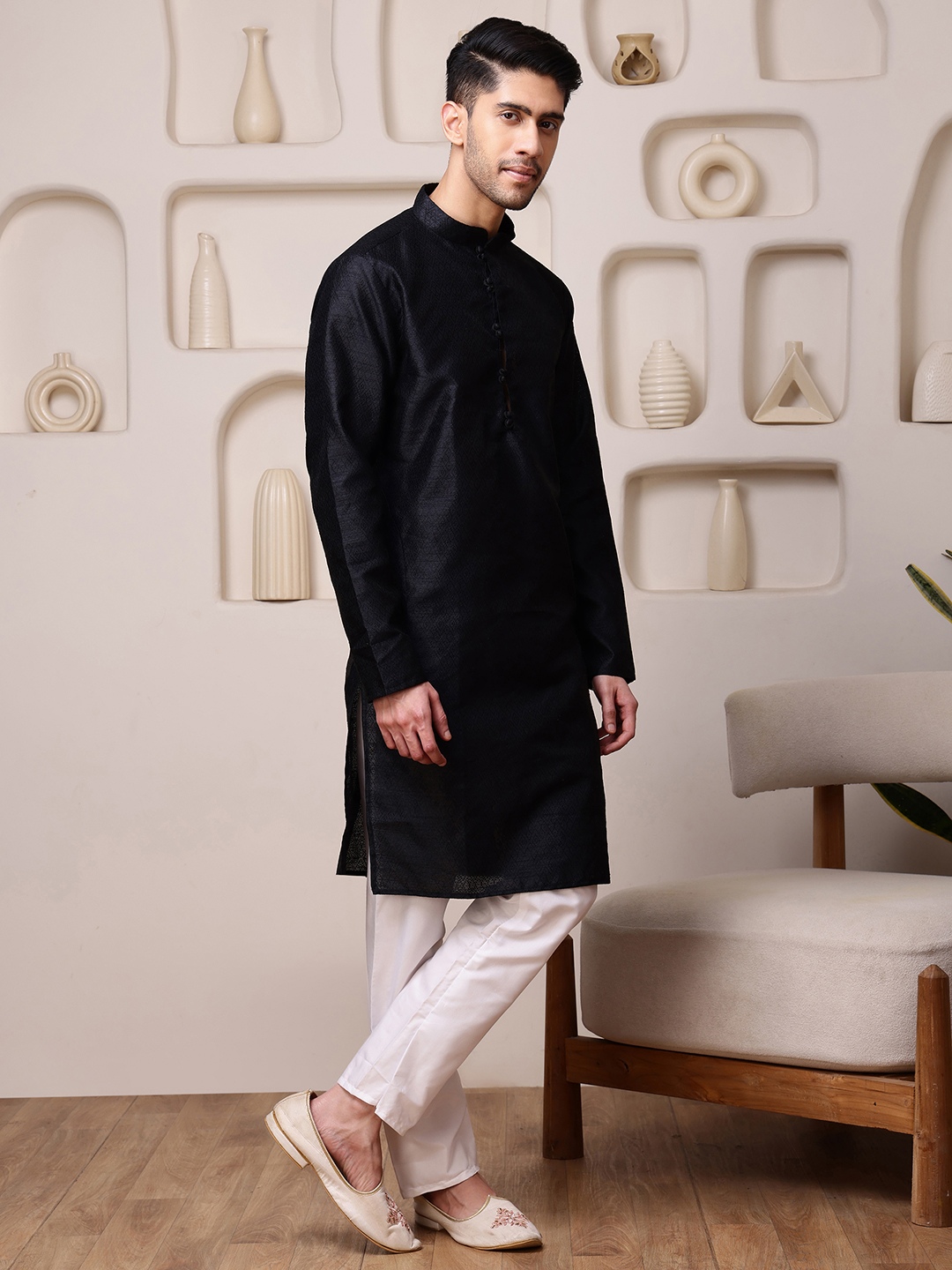 Black Woven Silk Blend Kurta Pyjama