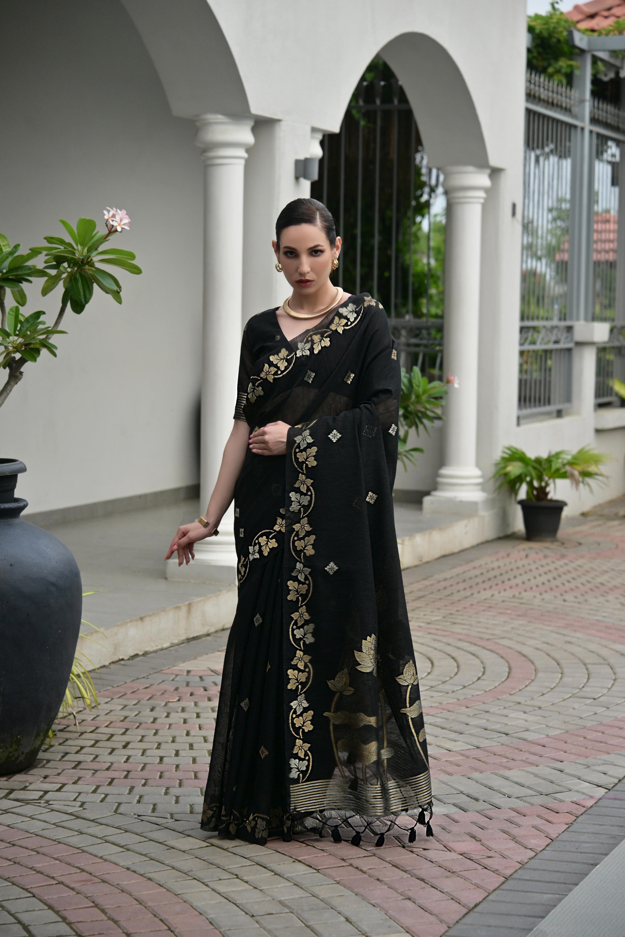Black Zari Woven Jute Linen Silk Saree
