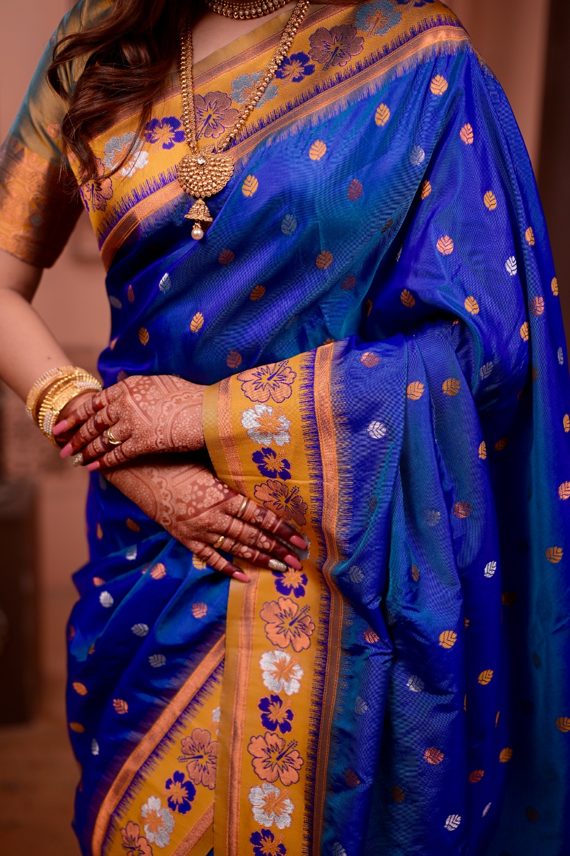 Blue Ethnic Motif Zari Woven Soft Silk Saree
