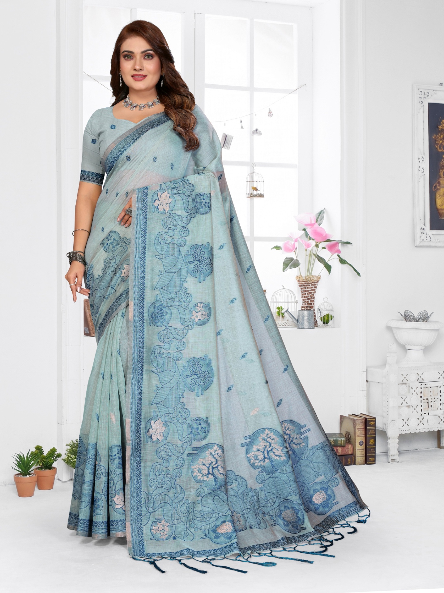 Blue Floral Weaving Spun Cotton Saree