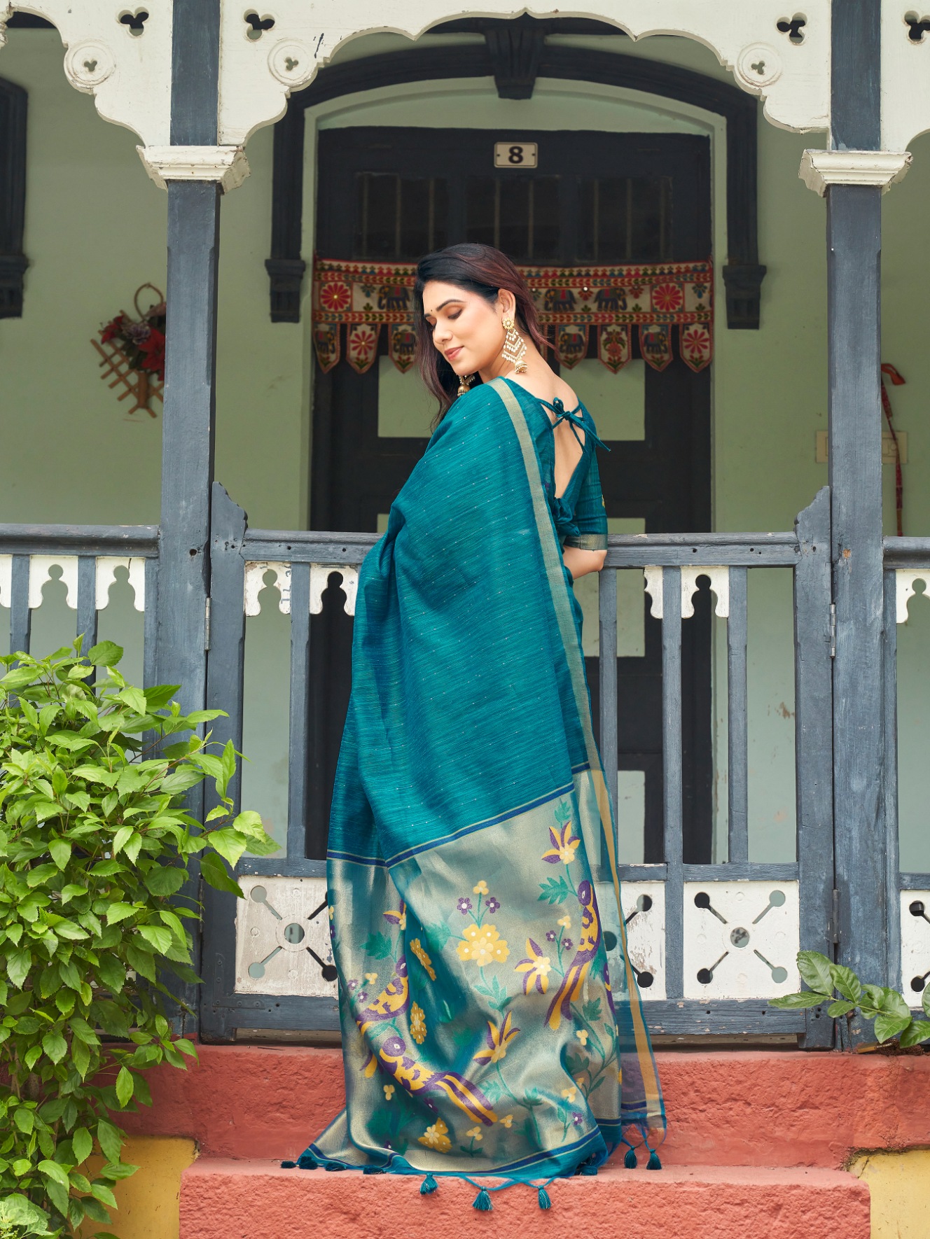 Blue Floral Weaving Zari Linen Silk Saree — alternate view