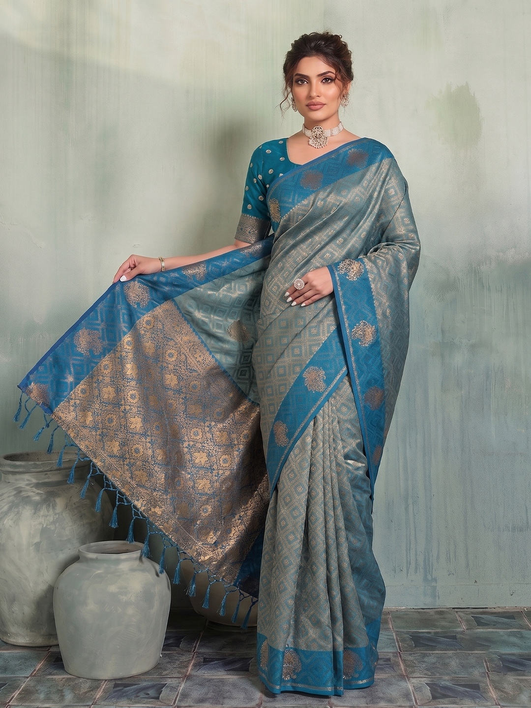 Blue Geometric Woven Designer Silk Saree