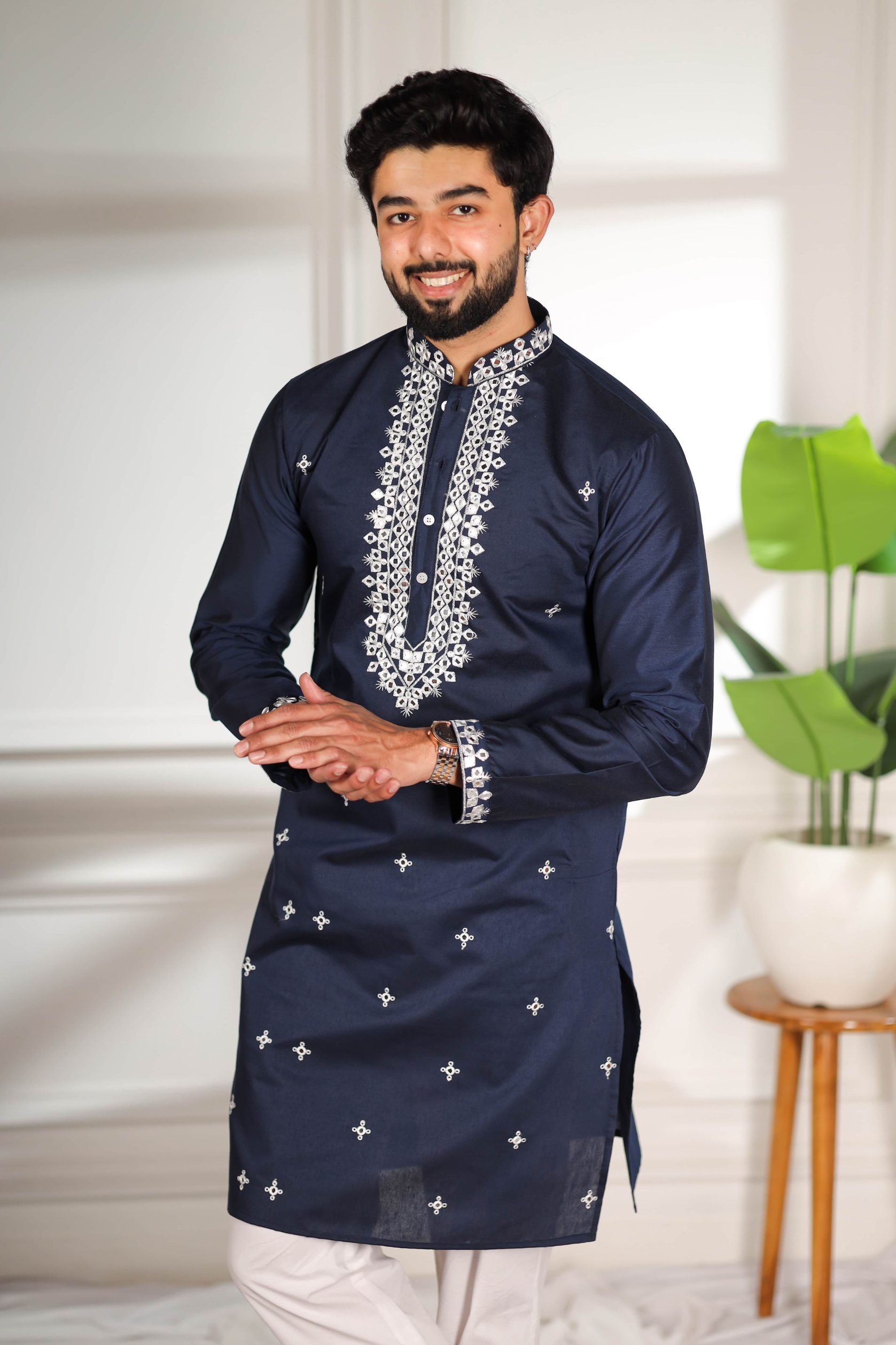 Blue Minimal Embroidery Kurta Pyjama