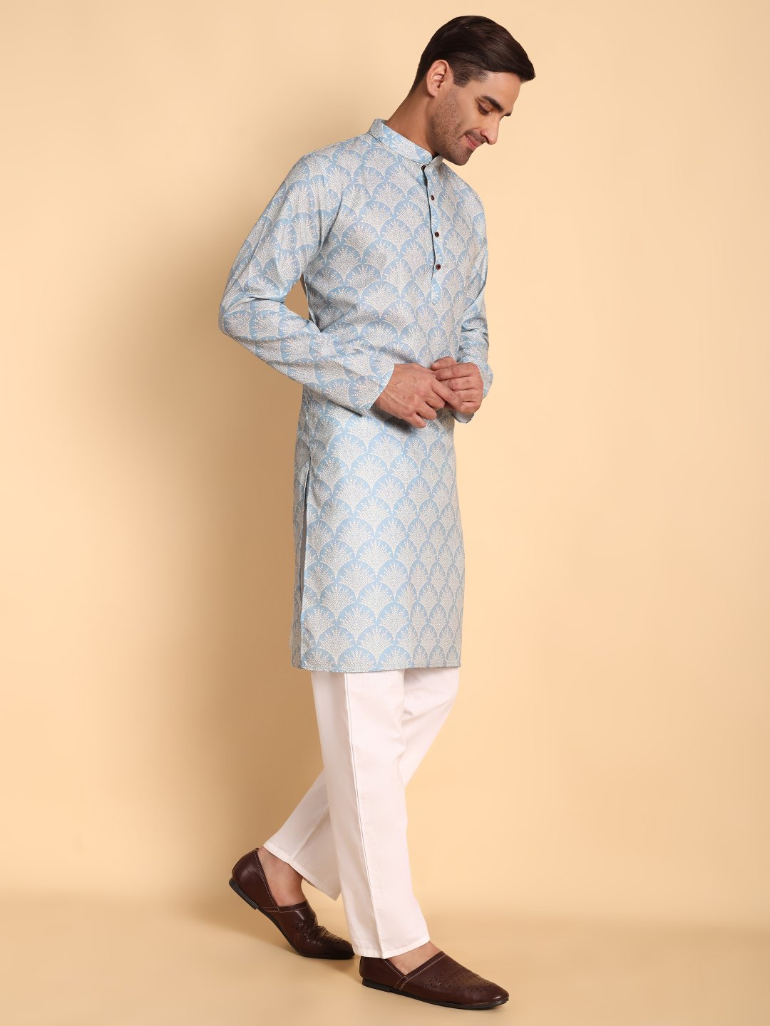 Blue Nature Inspired Printed Cotton Kurta Pyjama