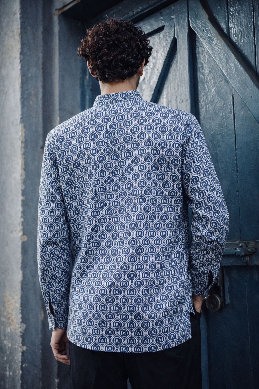 Blue Patterned Printed Linen Kurta — alternate view
