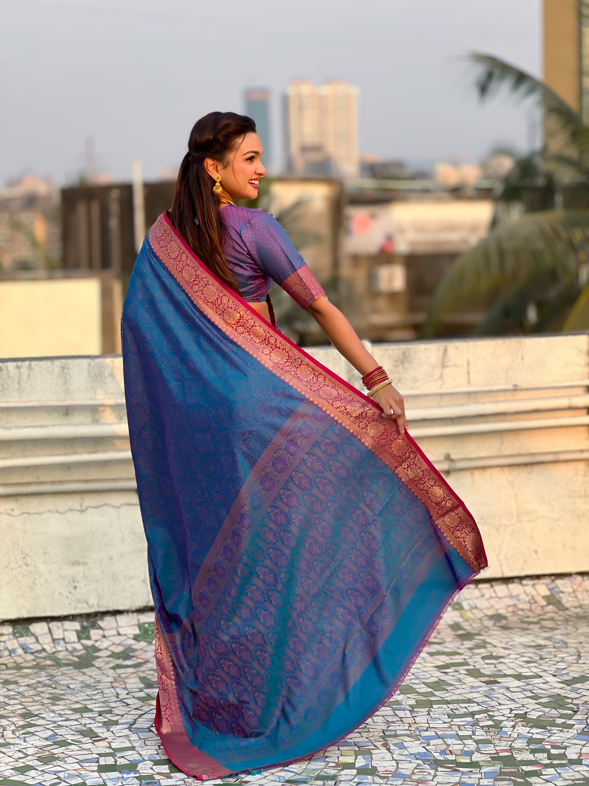 Blue Woven Bandhani Silk Straight Saree — alternate view