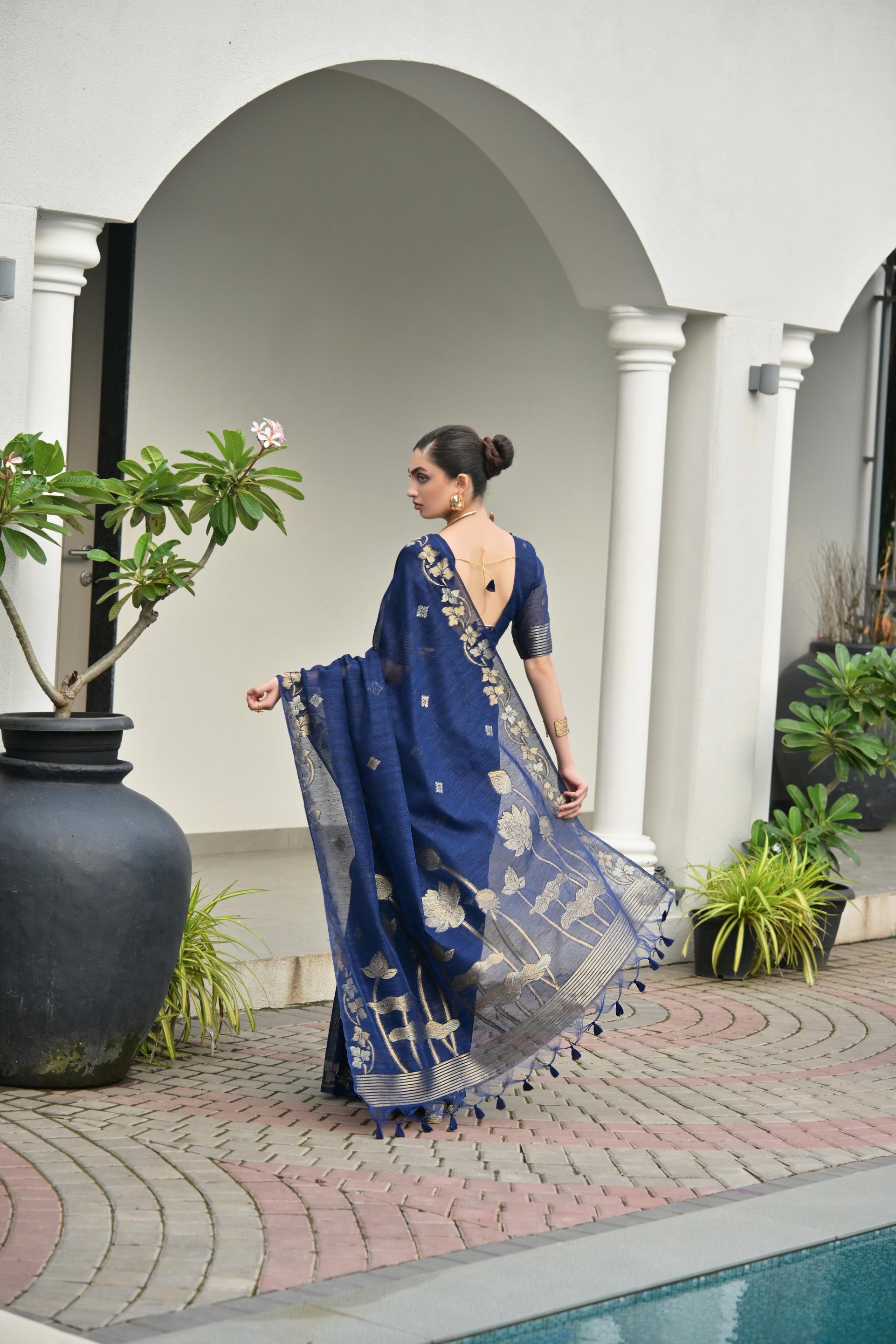 Blue Zari Woven Jute Linen Silk Saree — alternate view