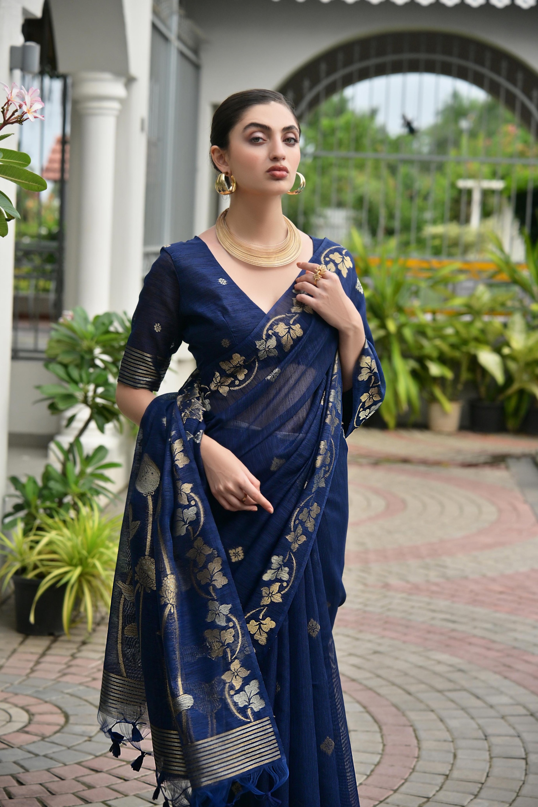 Blue Zari Woven Jute Linen Silk Saree