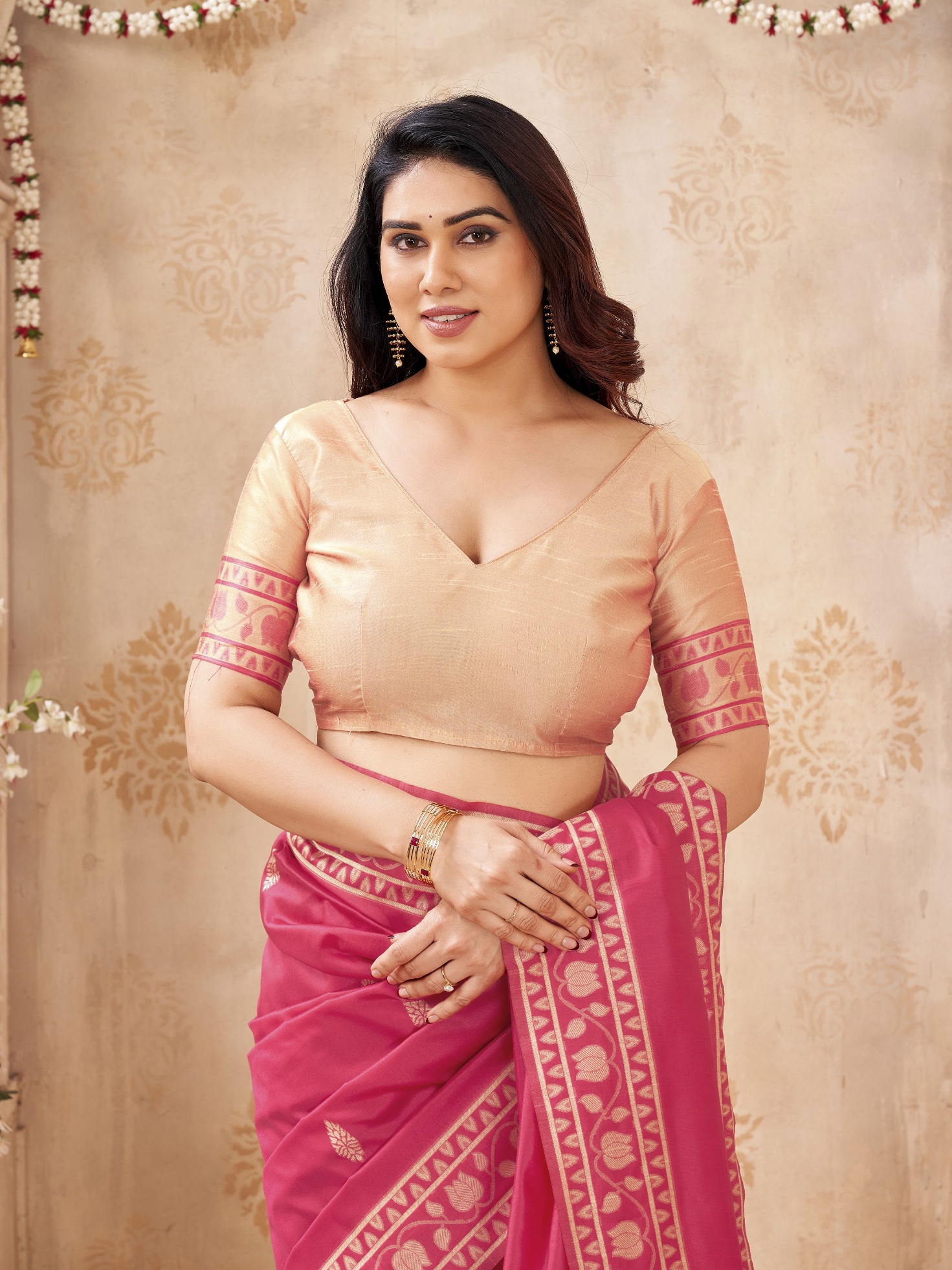 Cherry Woven Designer Handloom Raw Silk Saree