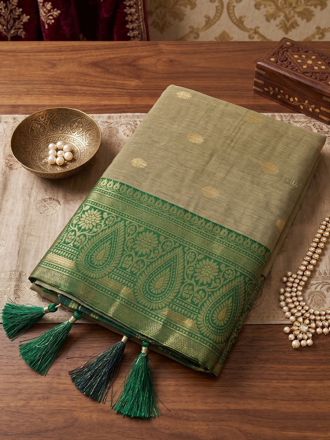 Chiku Green Weaving Zari Cotton Saree