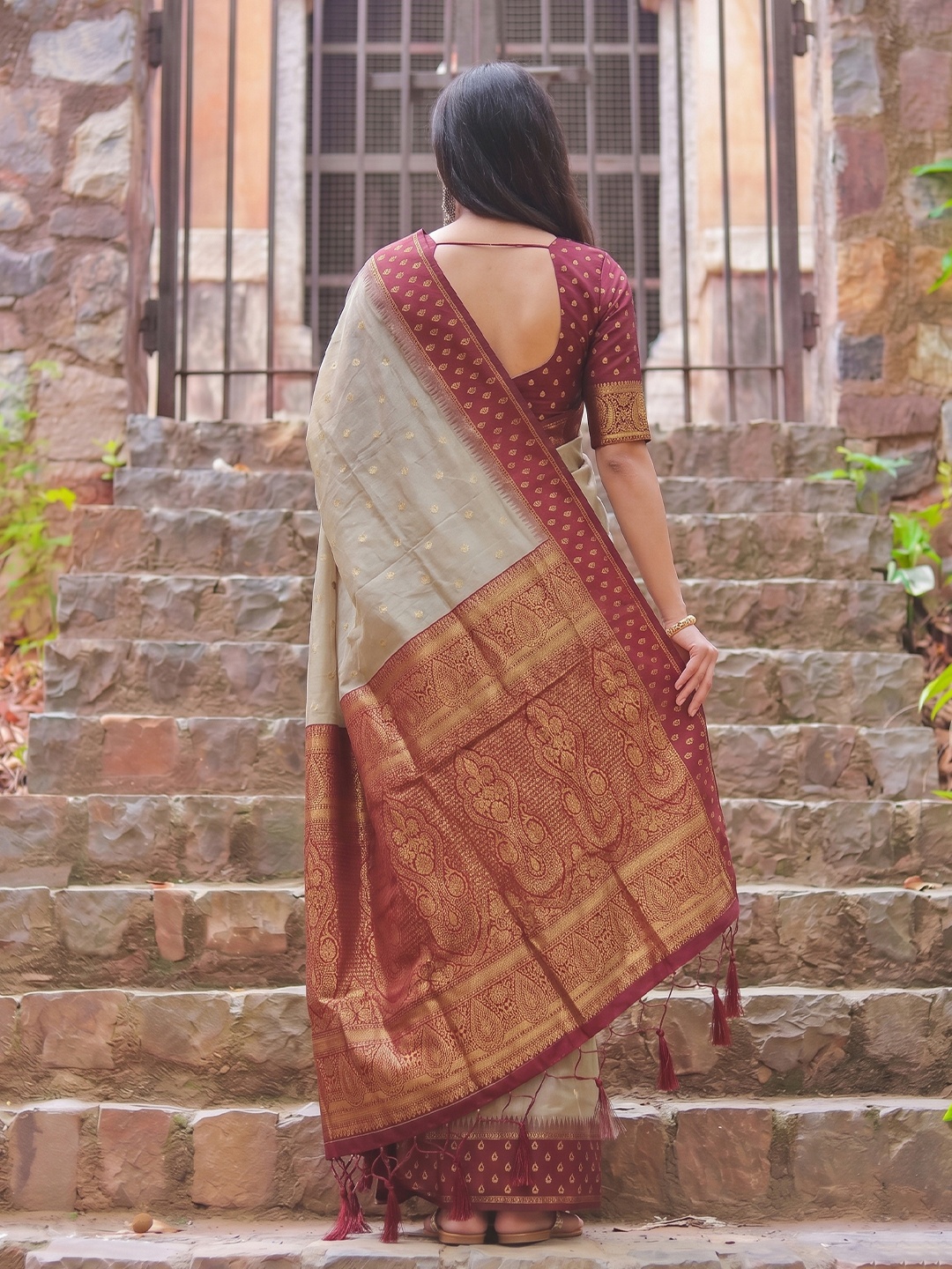 Chiku Maroon Weaving Zari Cotton Saree — alternate view