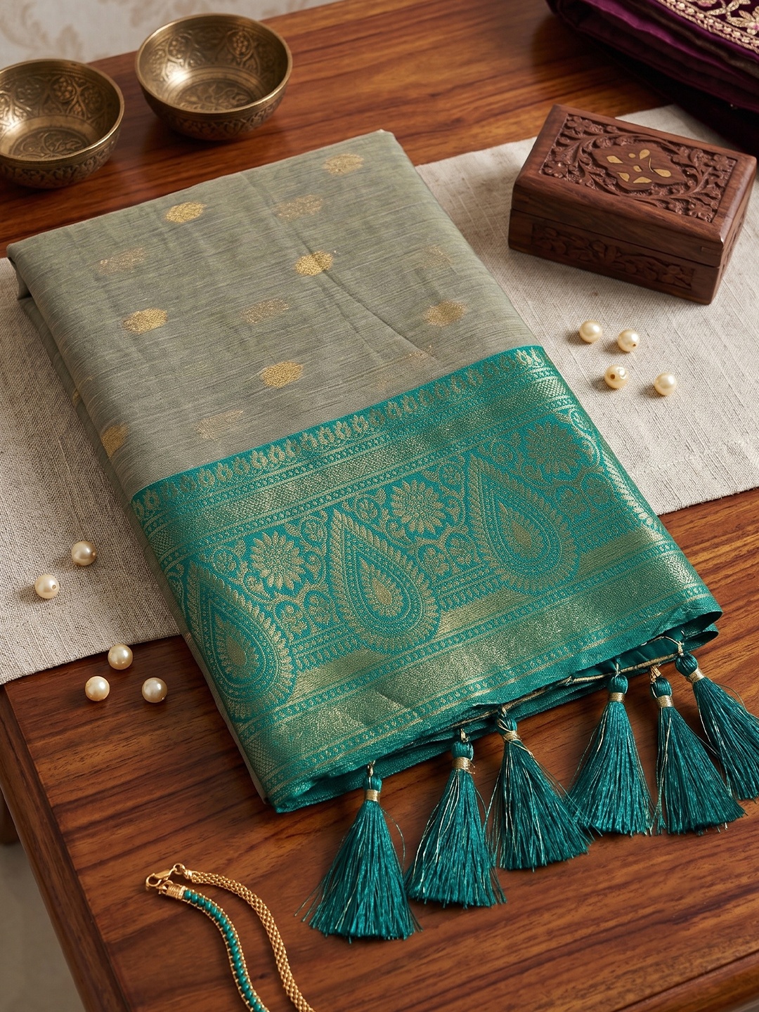 Chiku Rama Weaving Zari Cotton Saree