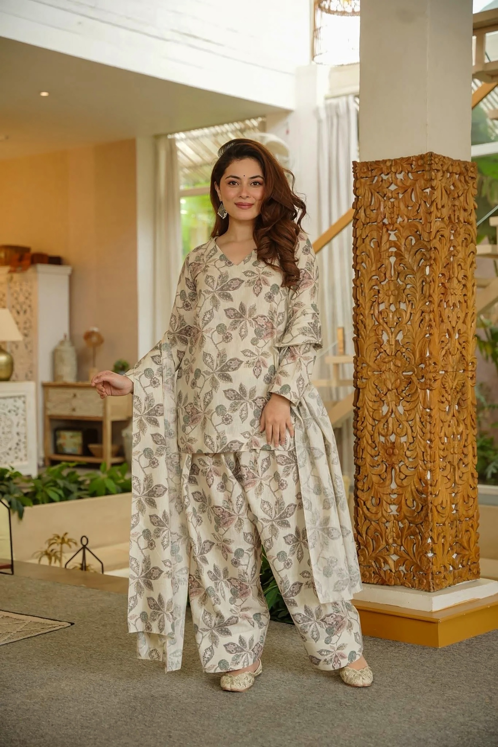 Cream Cambric Cotton Floral Digital Printed Kurta Set