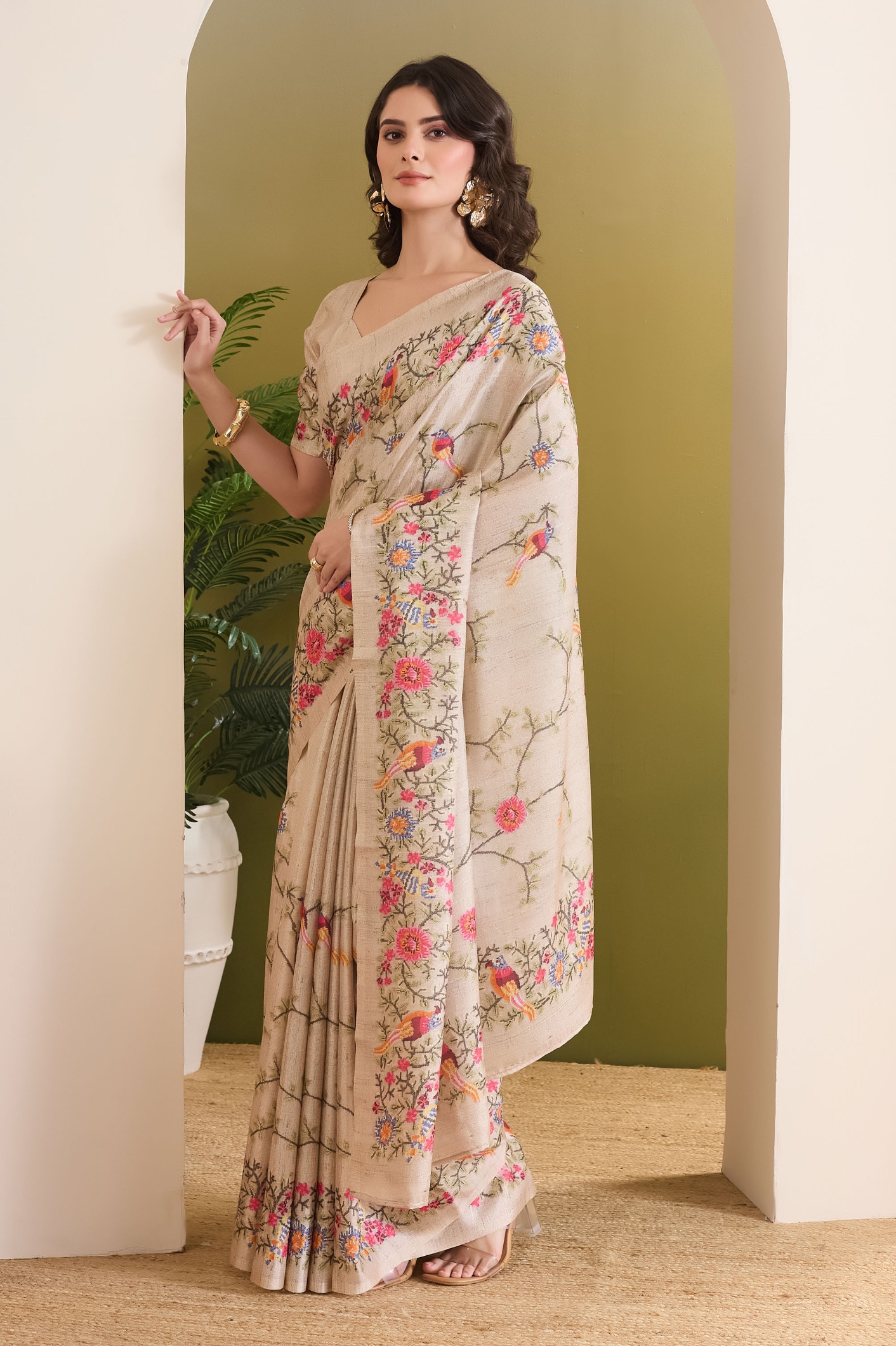 Cream Floral Designer Printed Silk Blend U Neck Ready To Wear Saree