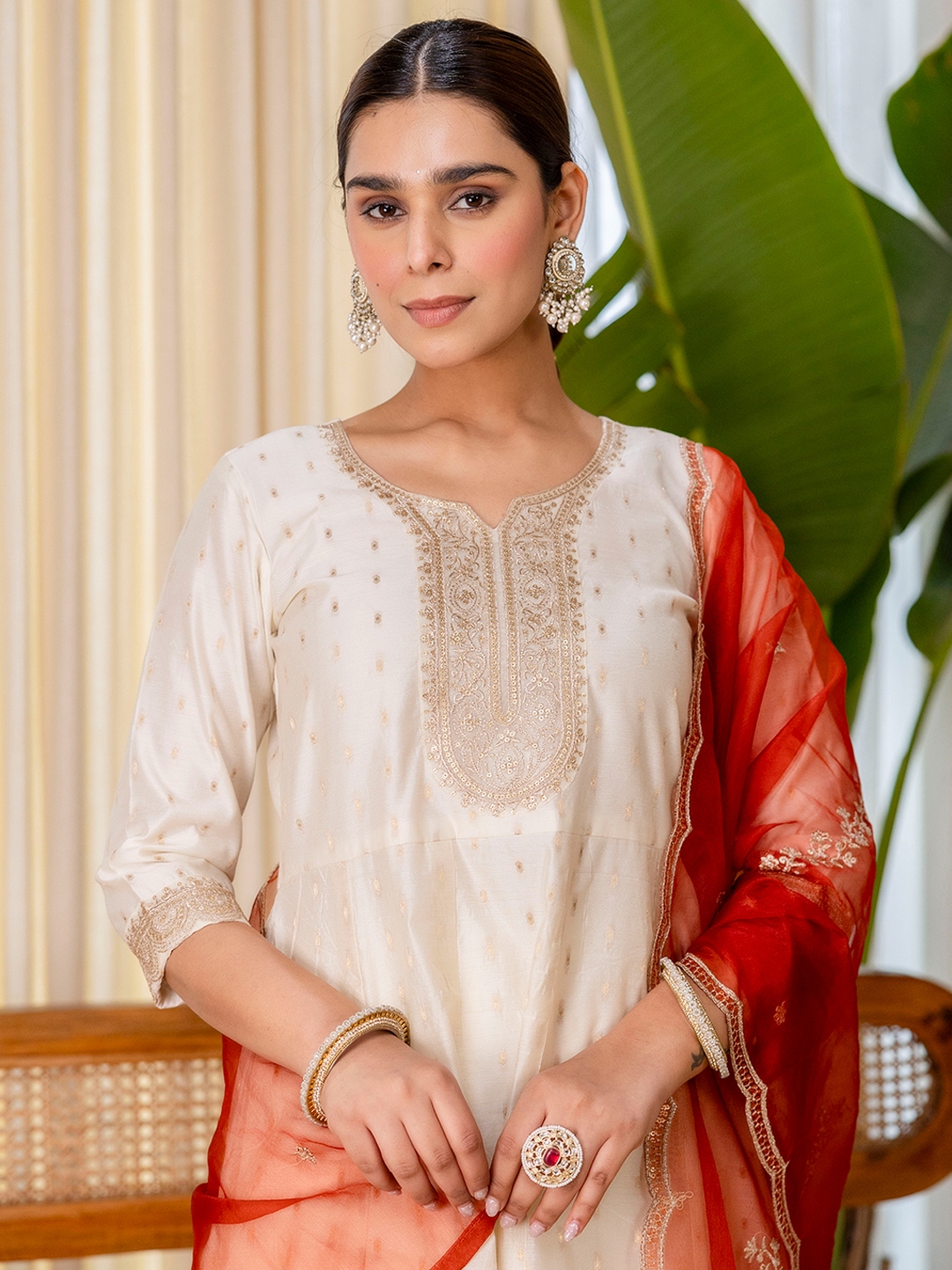 Cream Floral Embroidered Silk Blend Salwar Suit