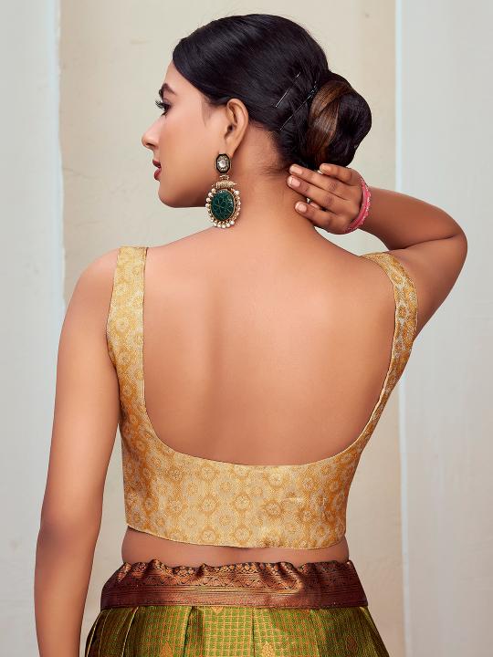 Cream Floral Jacquard Banarasi Silk Saree Blouse — alternate view