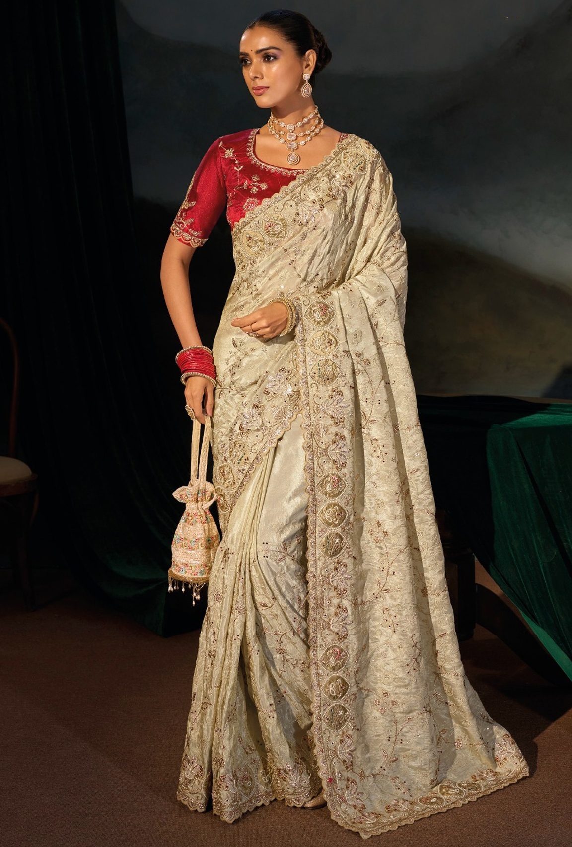 Cream Floral Zari Thread Kanjivaram Saree