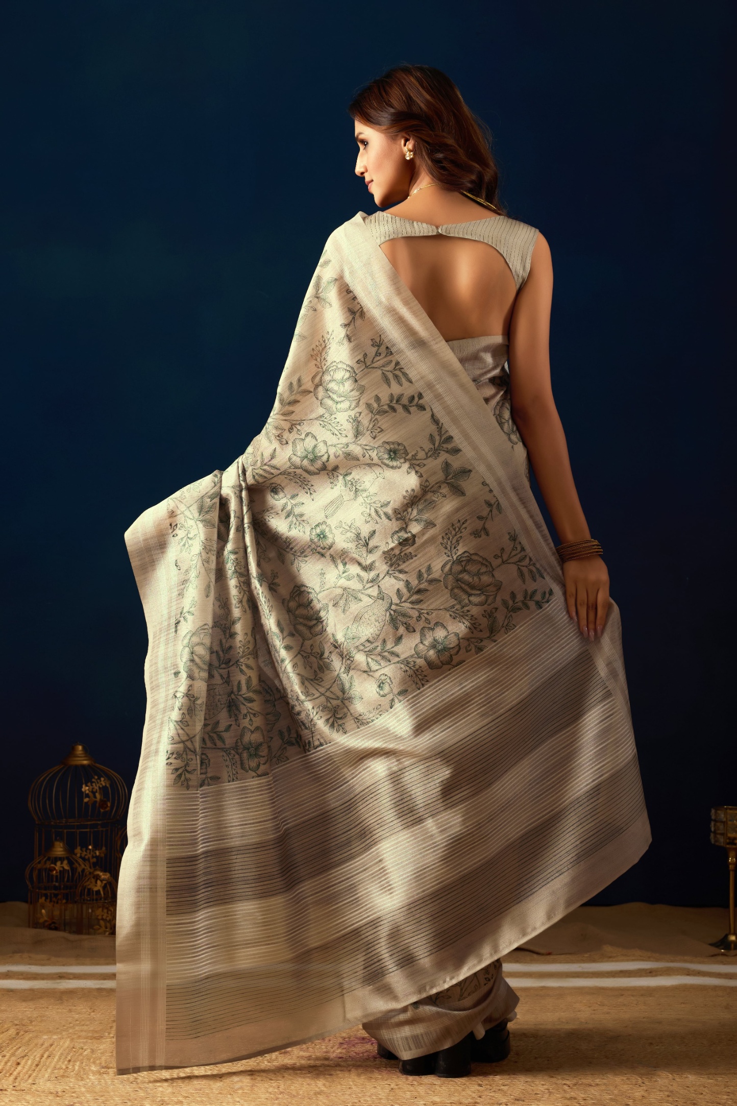 Cream Monochrome Floral Jute Silk Ready To Wear Saree — alternate view