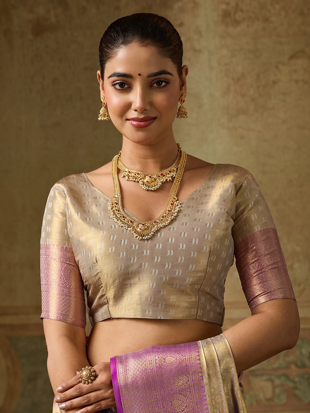 Cream Paisley Zari Work Kanchivaram Silk Saree
