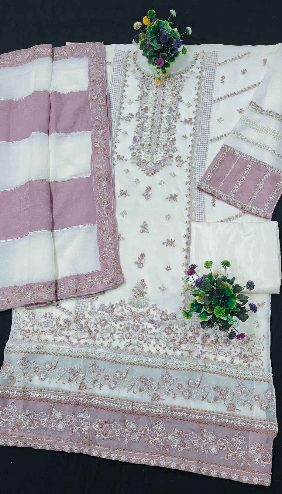 Cream Pink Mughal Embroidered Crunchy Silk Salwar Suit