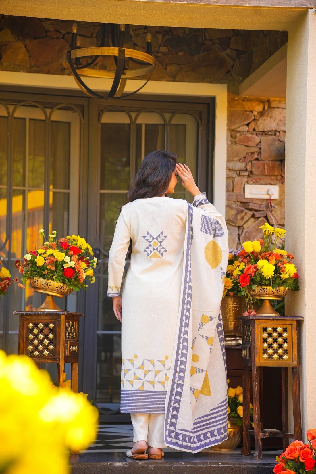 Cream Printed Muslin Kurta Set — alternate view