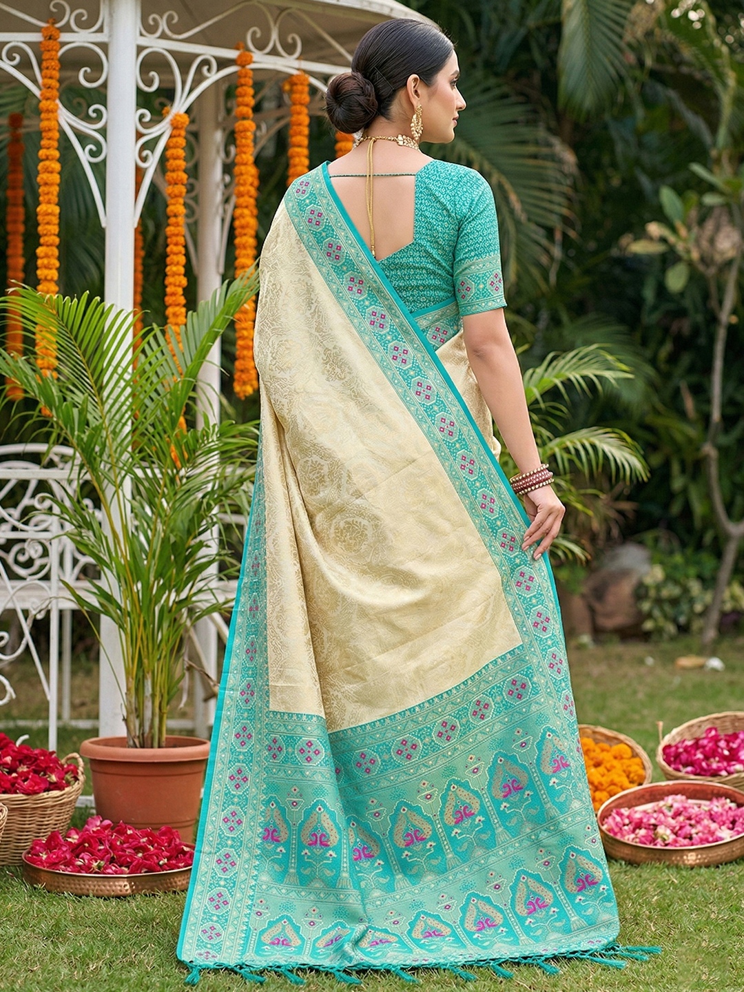 Cream Sea Green Woven Soft Silk Saree — alternate view