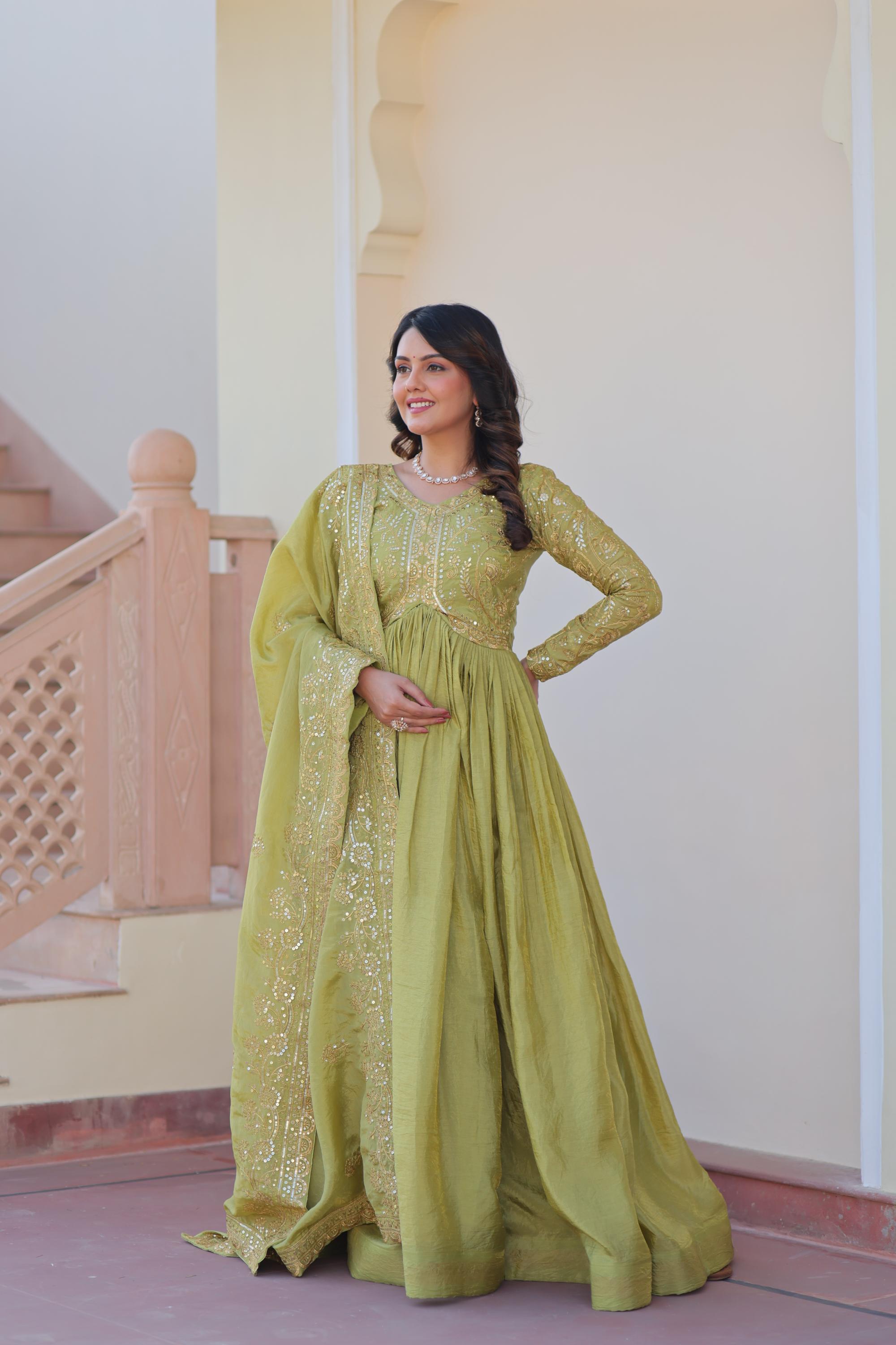 Designer Pista Gold Crush Gown