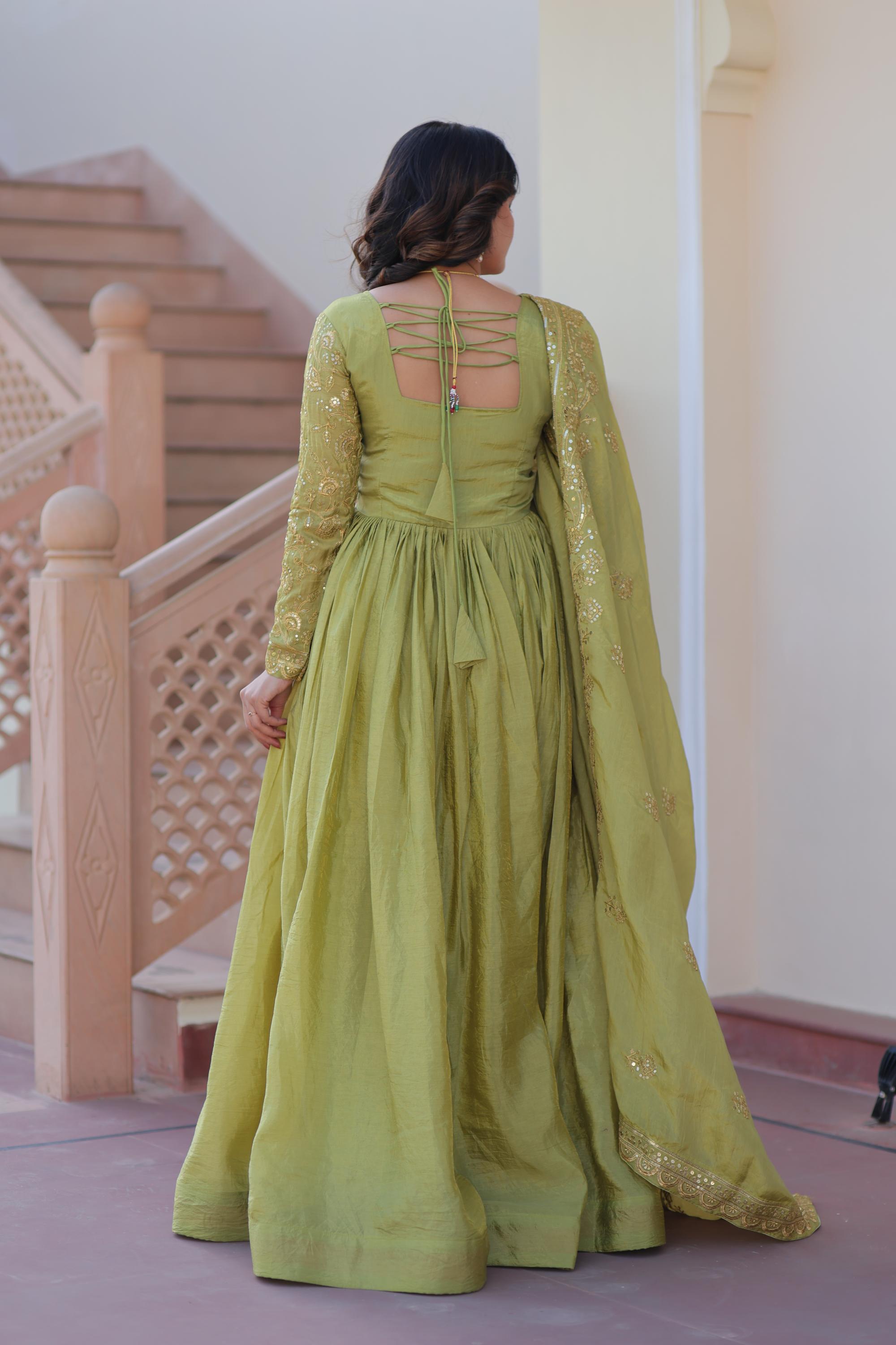 Designer Pista Gold Crush Gown