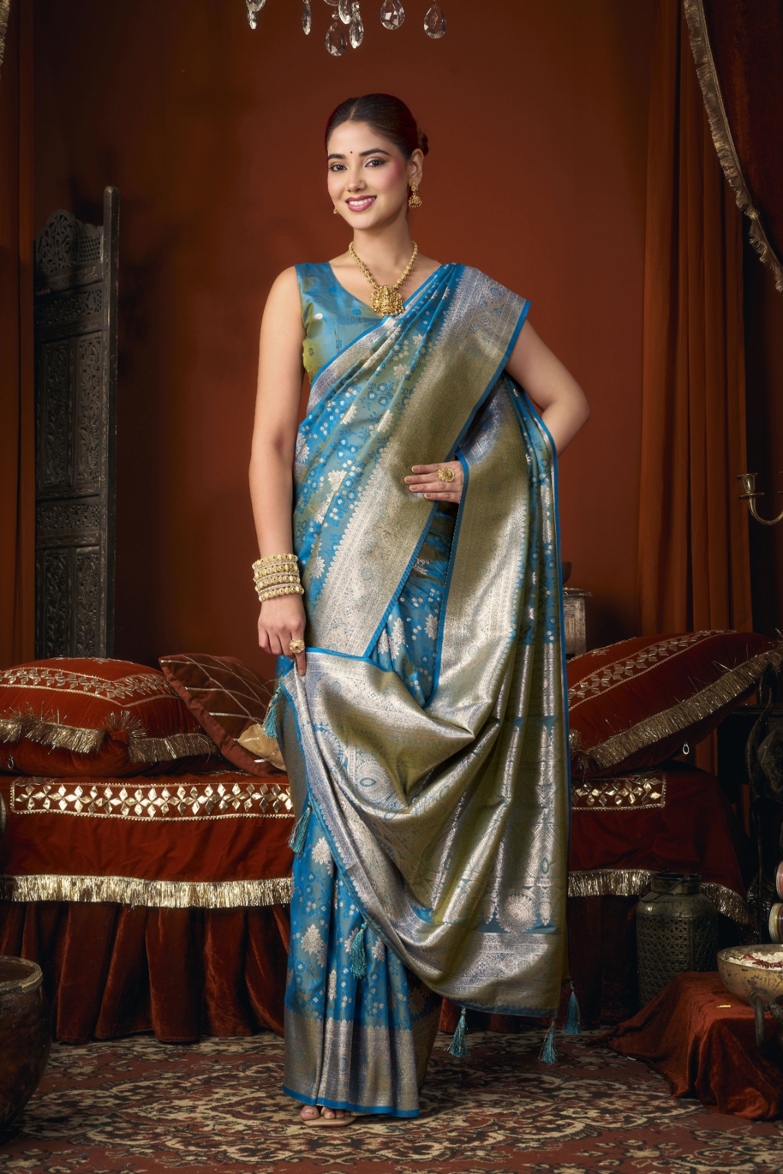 Firozi Floral Jacquard Soft Silk Saree