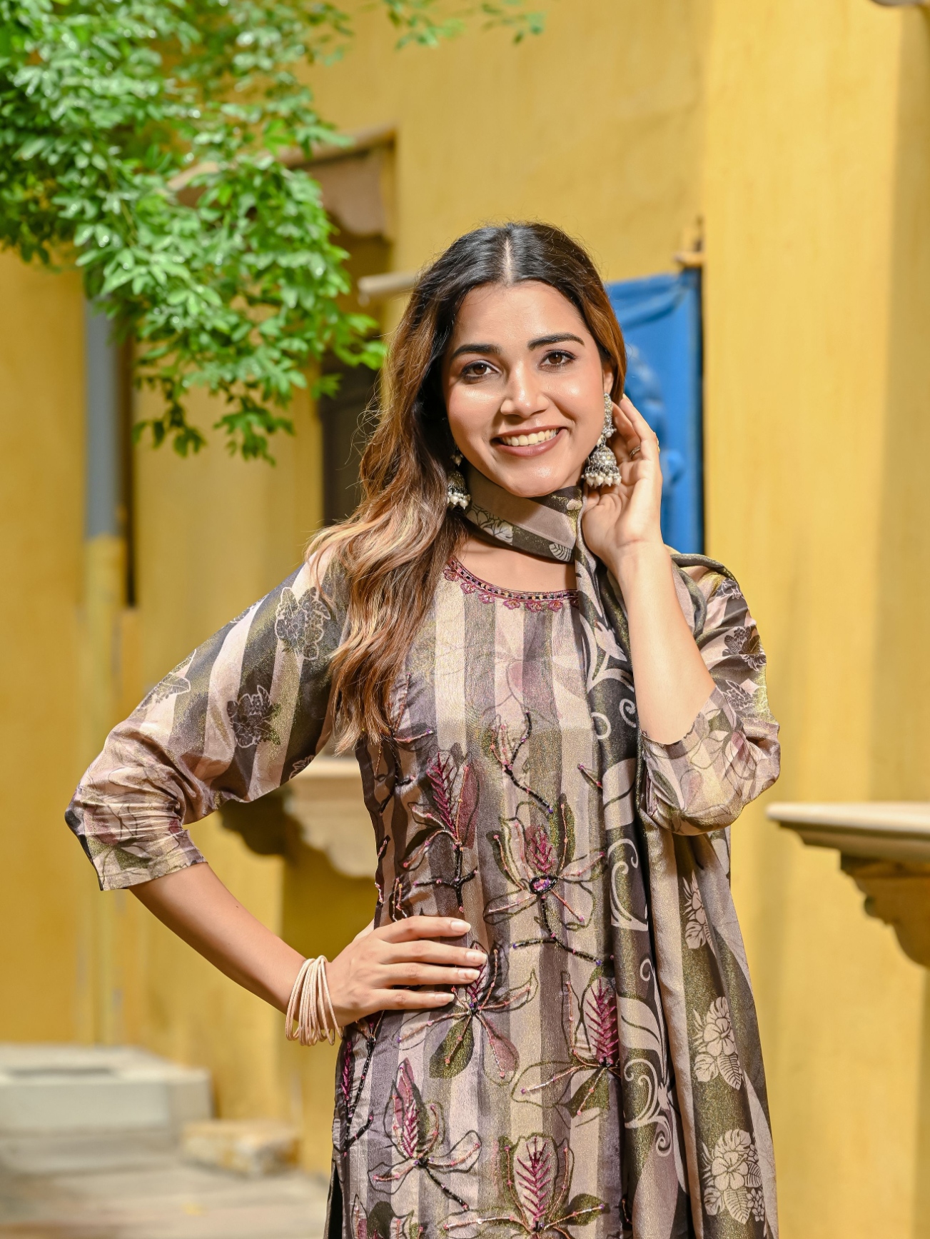 Green Abstract Floral Print Viscose Silk Salwar Suit