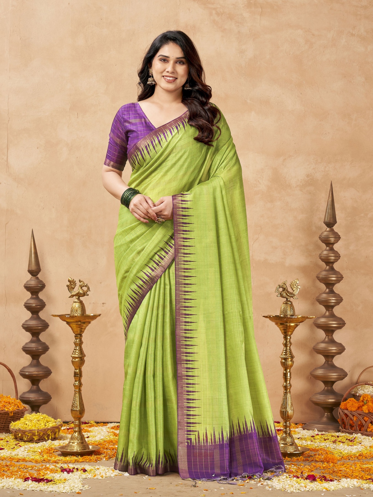 Green Checked Weaving Zari Tussar Silk Saree