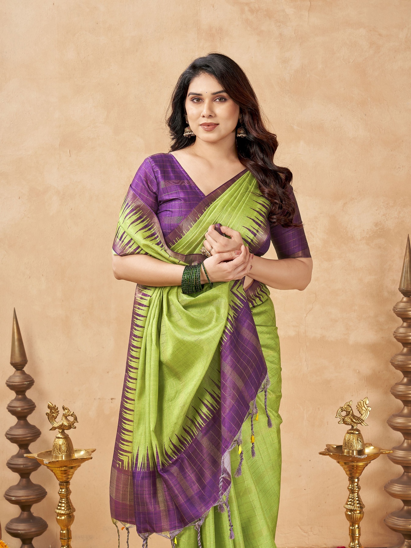 Green Checked Weaving Zari Tussar Silk Saree
