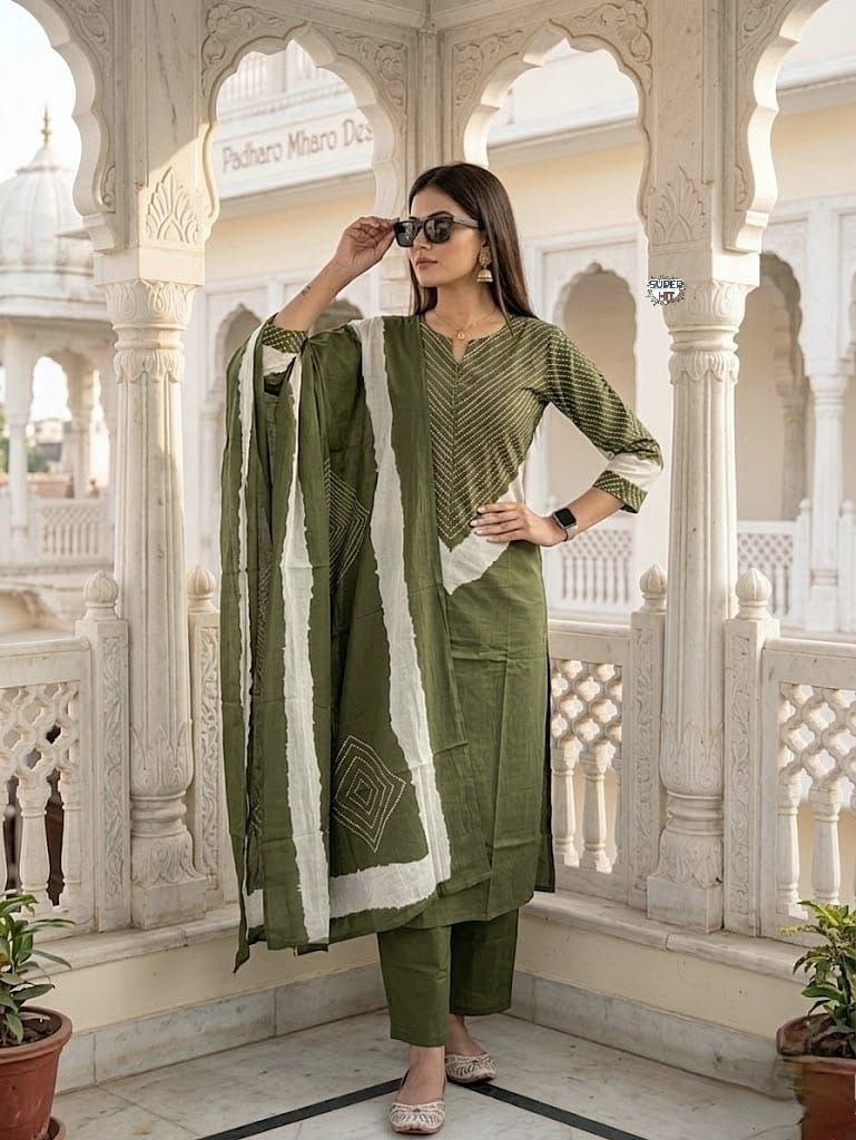 Green Cotton Printed Straight Kurta Set