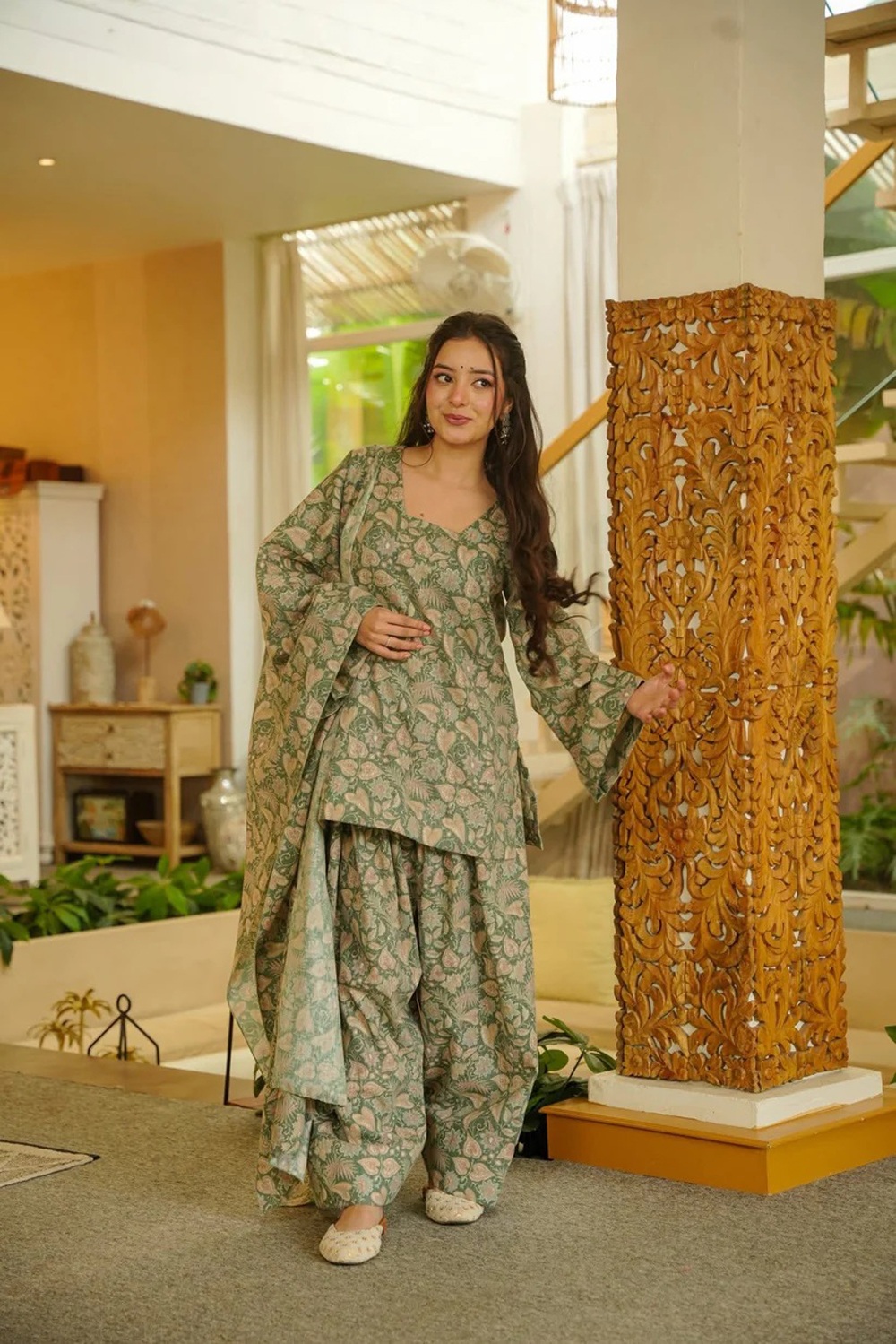 Green Cotton Silk Floral Printed Palazzo Suit — alternate view