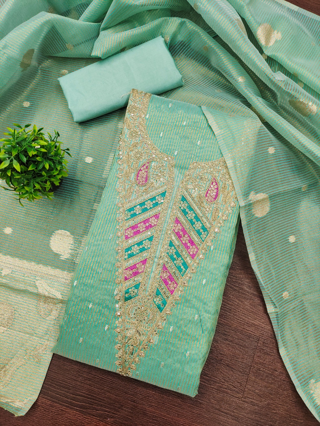 Green Embroidered Kasha Salwar Suit