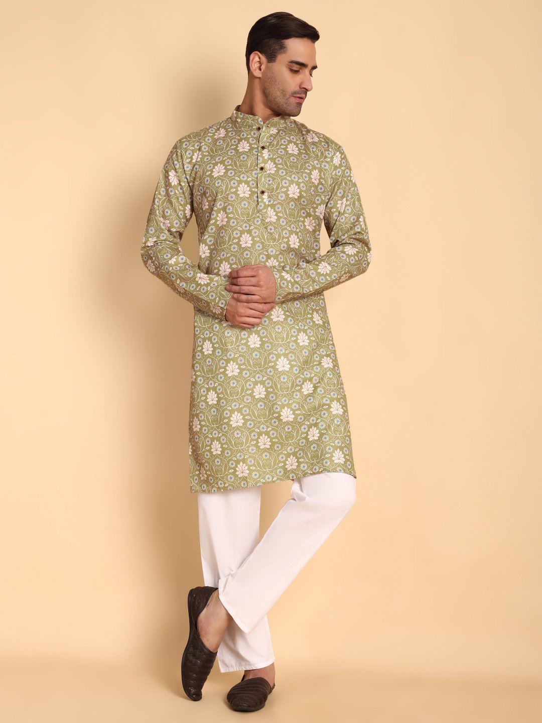 Green Floral Printed Cotton Kurta Pyjama