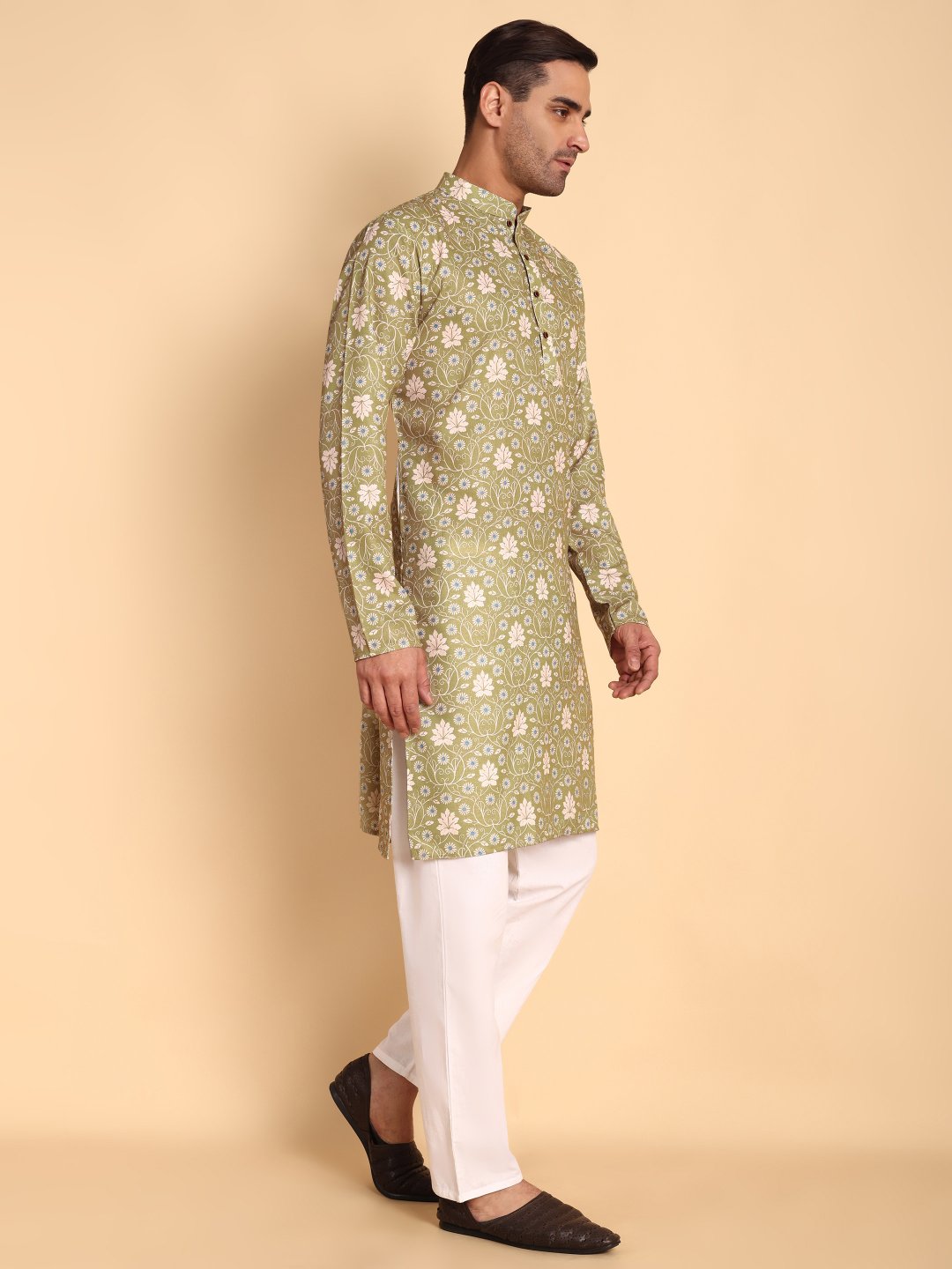 Green Floral Printed Cotton Kurta Pyjama