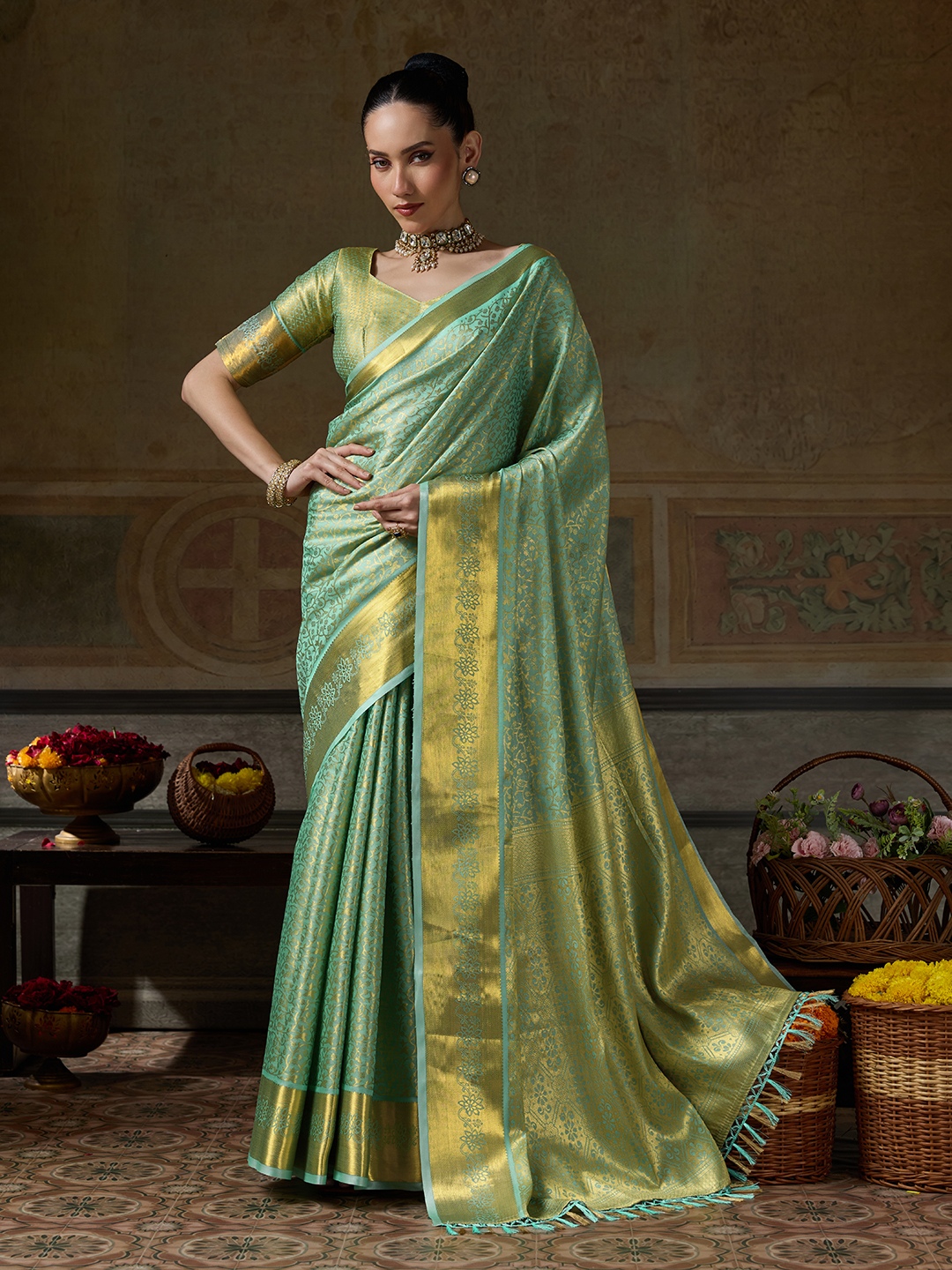 Green Floral Woven Zari Kanchivaram Silk Saree