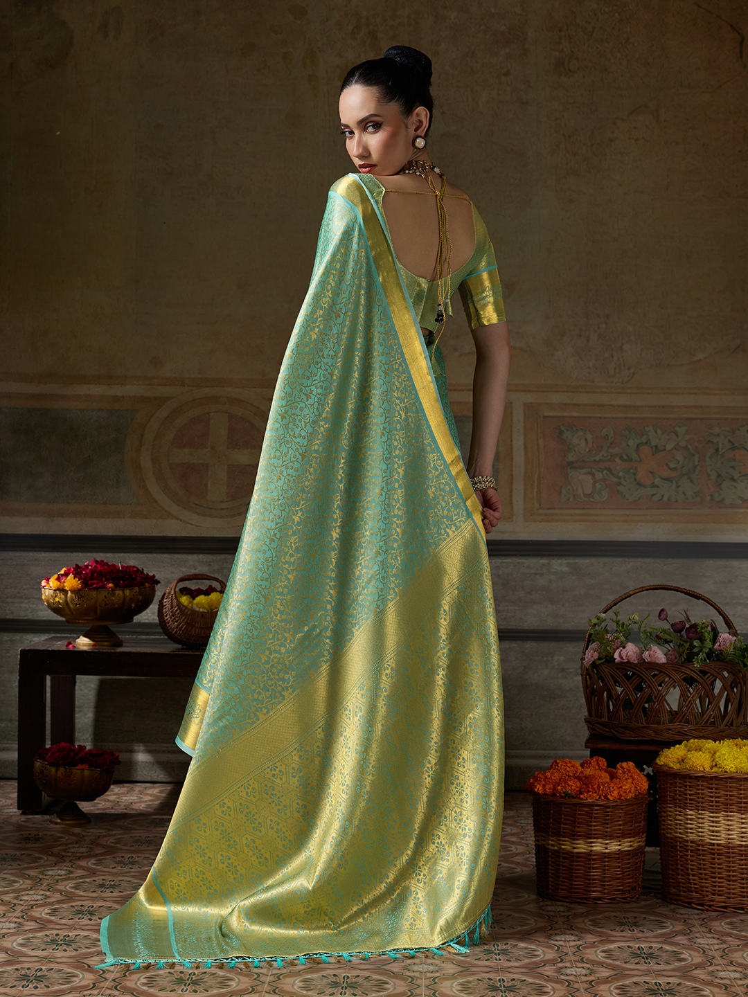 Green Floral Woven Zari Kanchivaram Silk Saree — alternate view