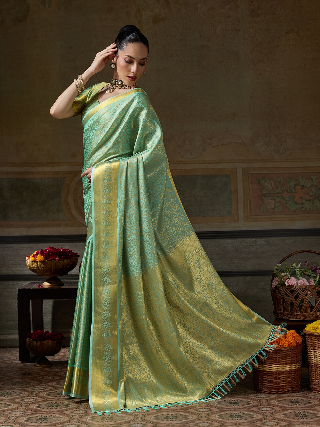 Green Floral Woven Zari Kanchivaram Silk Saree