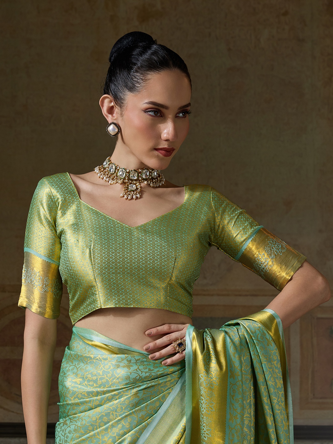 Green Floral Woven Zari Kanchivaram Silk Saree