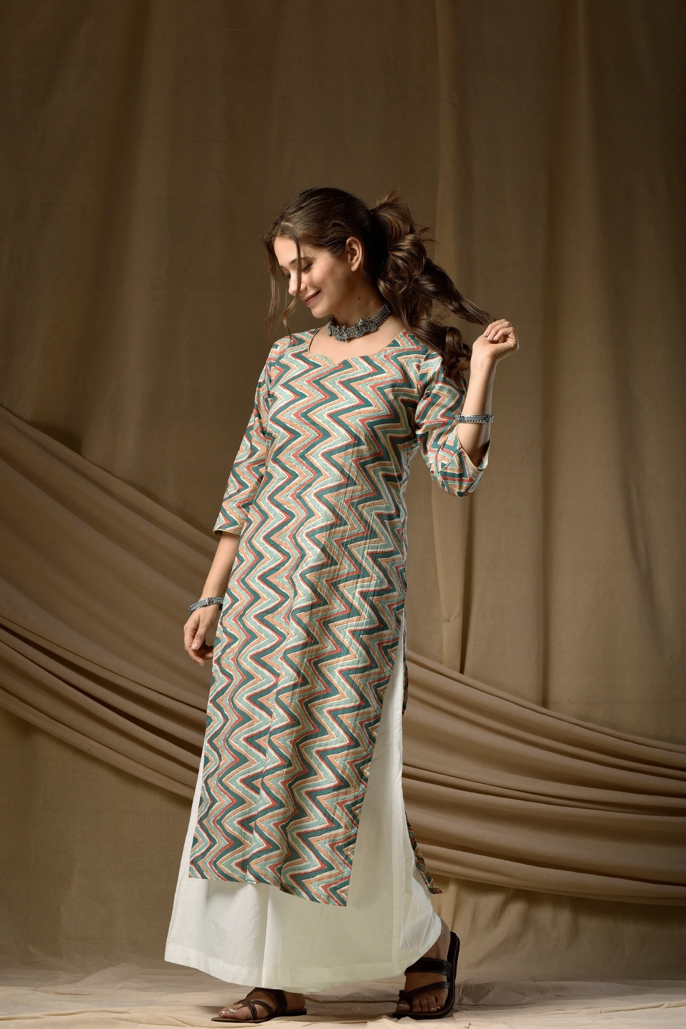 Green Geometric Printed Cambric Cotton Kurti — alternate view