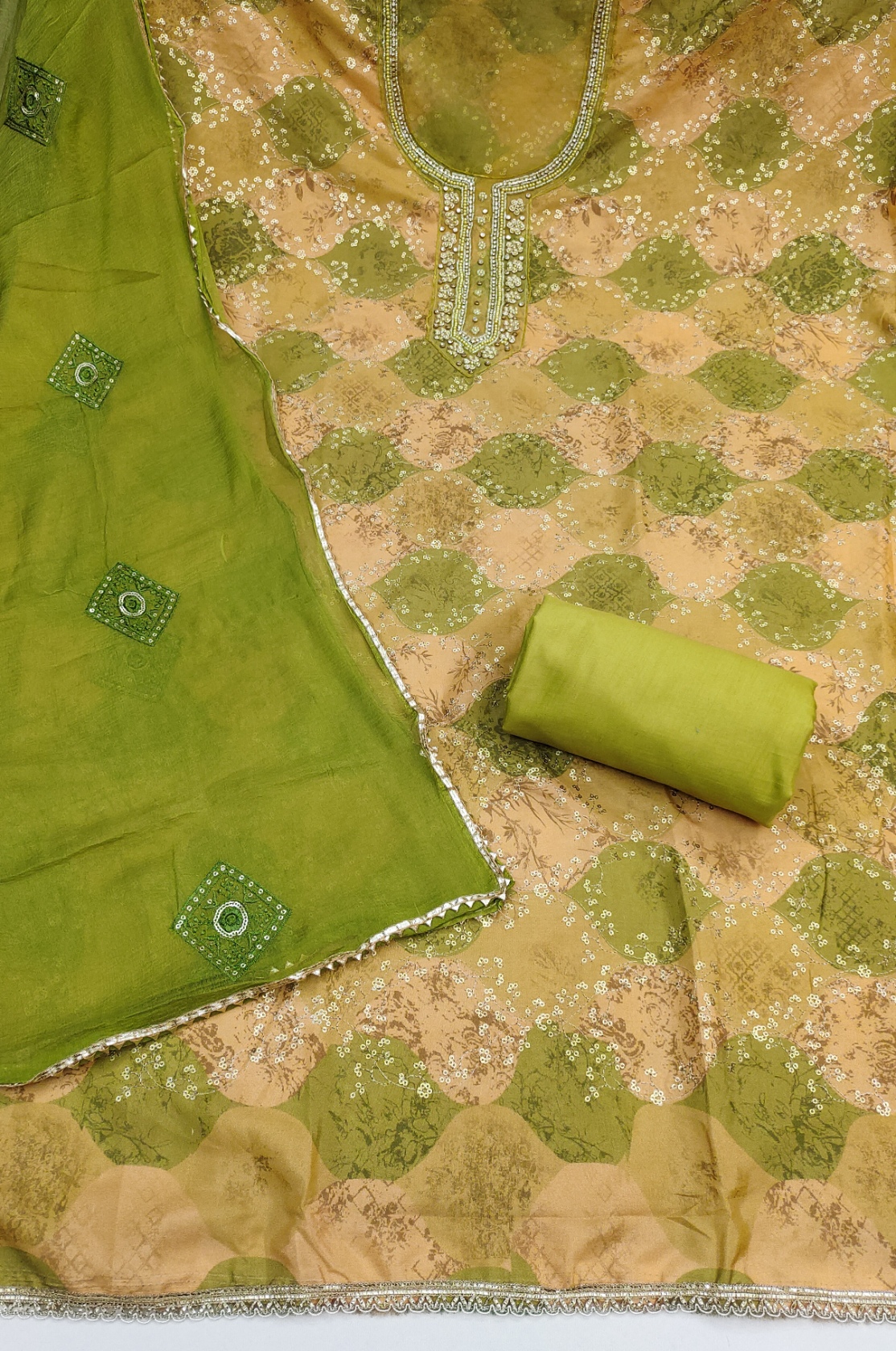 Green Geometric Printed Muslin Straight Pant Suit