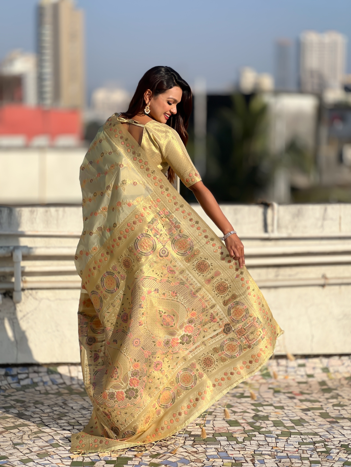 Green Kora Silk Woven Geometric Saree — alternate view